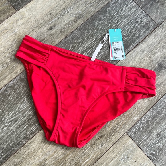 NWT SEAFOLLY CHILLI RUCHED SIDE RETRO BOTTOM SIZE US10 - Picture 3 of 8